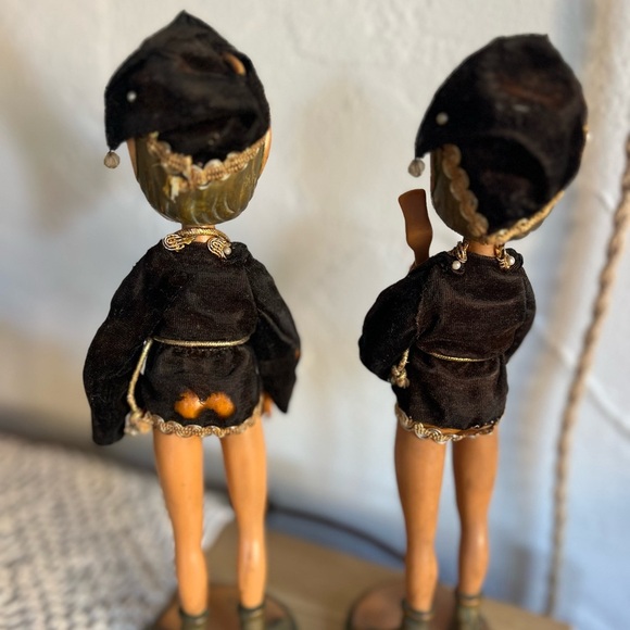 Vintage Elf Musician Figurines – Made in Japan Velvet Clothing, MCM Set of 2 - Picture 8 of 11